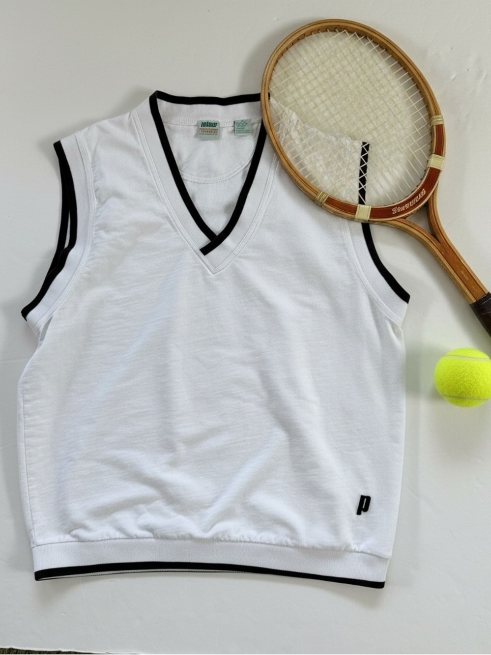Vintage Mens White Sleeveless V-Neck Cotton Knit Tennis Vest Large Preppy
